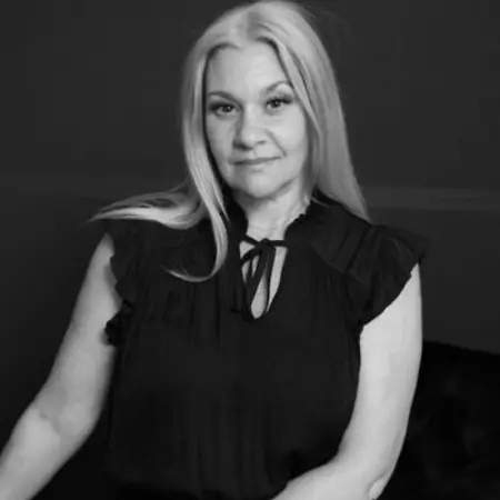 Ann Quattrochi, SVP & Partner, Senior Creative Director, Business Development Services at FleishmanHillard on Influential Women