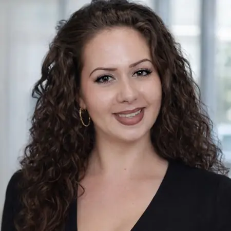 Margot Oleyar, Marketing Specialist / Customer Experience Manager on Influential Women