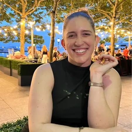 Alexandra Berch, Senior Sales Executive-AV Solutions on Influential Women