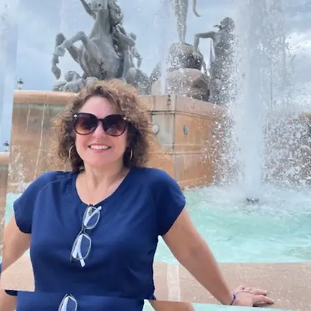 Josiane Sarmento, Records Clerk on Influential Women