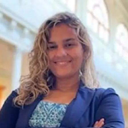 Stephanie Lopez Burgos, Bilingual Legal Advocate on Influential Women