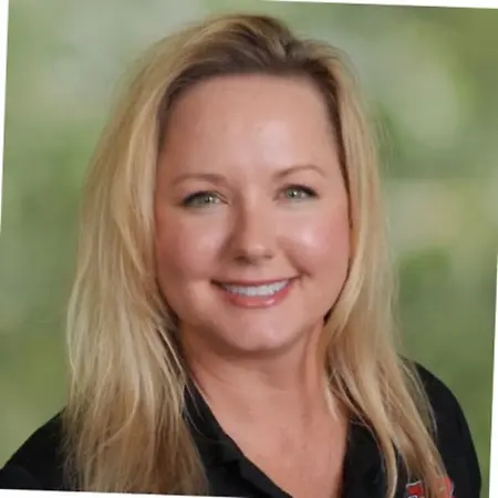 Sarah Gueltzow, Sales Account Manager on Influential Women