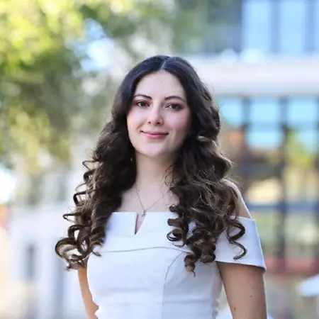Alina  Santander  Vinokurova, STEM Mentor on Influential Women
