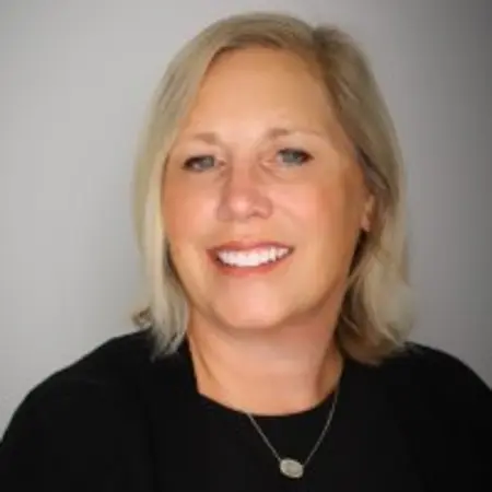 Leslie Browning- Samoni, Instructor on Influential Women