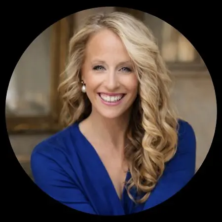 Brooke Elliott, Founder | Speaker | Certified Coach & Culture Consultant on Influential Women