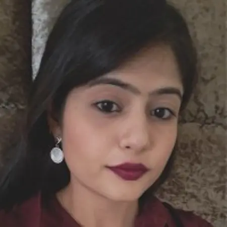 Simran Makhija, Customer Engagement Representative on Influential Women