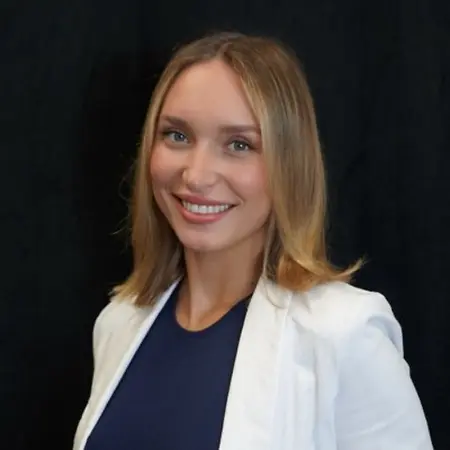 Leslie Moore, Sales and Marketing Manager and Founder of Nourish Cycles on Influential Women