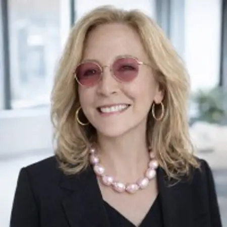 Stella Scarpa, Author on Influential Women