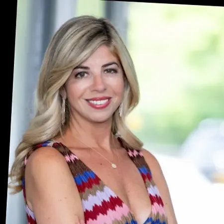Shari Fayer, Business Owner on Influential Women