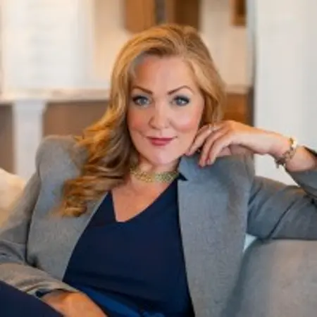 Kerstin Oleta, Class of XXII Member on Influential Women