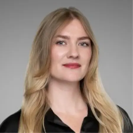 Steph Essin, Creative Senior Manager on Influential Women