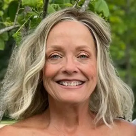 Amy Frazier, Concierge Manager on Influential Women
