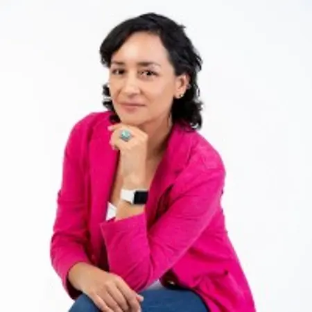Ivania Gutirrez, Director at Connecting Community on Influential Women