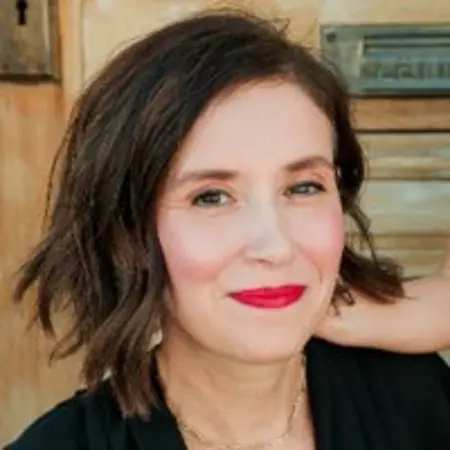 Sara Mobley, Sales Representative on Influential Women