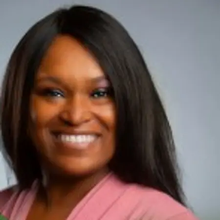 Nicole Washington, Senior Social Media Marketing Manager on Influential Women