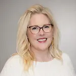 Jill Daly, Director for the Israel Ministry of Tourism, Midwest Region on Influential Women