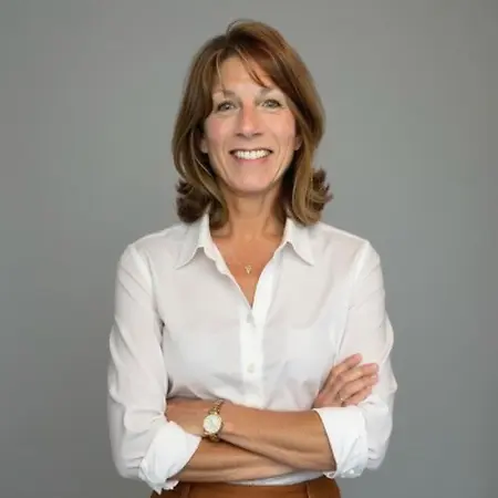 Hollie Spade, External Affairs on Influential Women