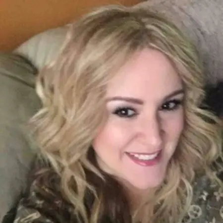 Vivian Quintana, Benefits Coordinator on Influential Women