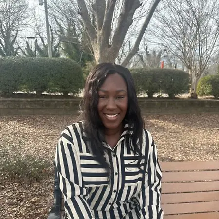 Shanelle Holder, Director of Volunteerism & Internships on Influential Women