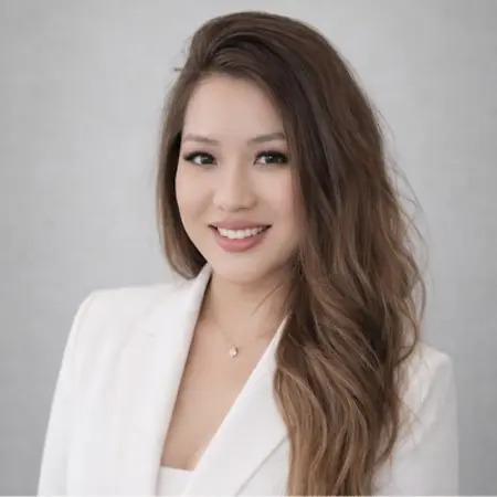 JACQUELINE PHAN, VP & Manager Digital Banking on Influential Women