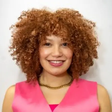 Lauren Meyer, Digital Marketing Strategy Consultant - Social Media Specialization on Influential Women
