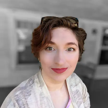 Jennifer Williams, Freelance Writing on Influential Women