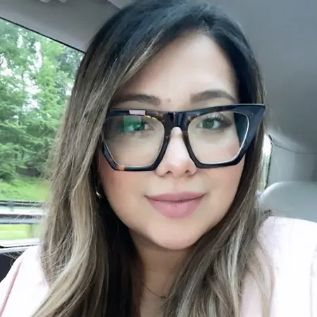 Dennisse Garay, Epic Consultant – Application Analyst on Influential Women