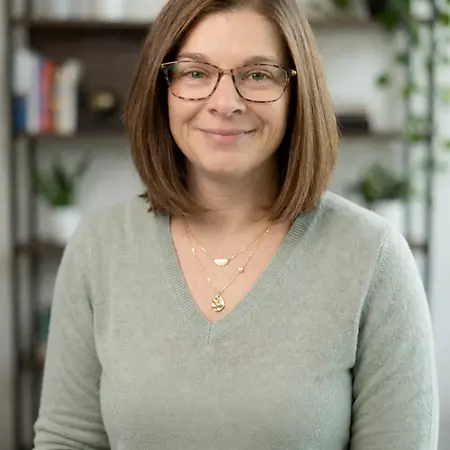 Dr. Katie McCoog, DSW, LCSW, CATP