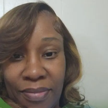 Kenya Neely, Customer Service Representative on Influential Women