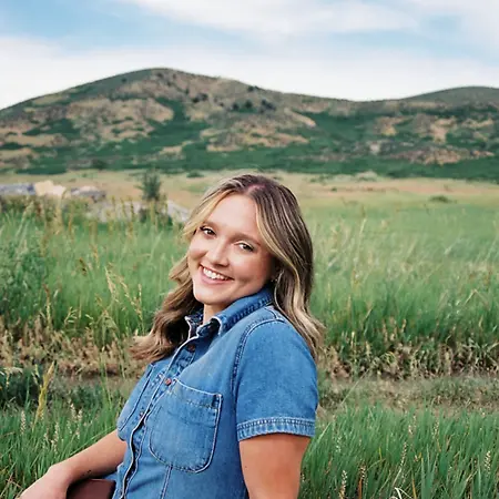 Lauren Scott, Professional Coach on Influential Women