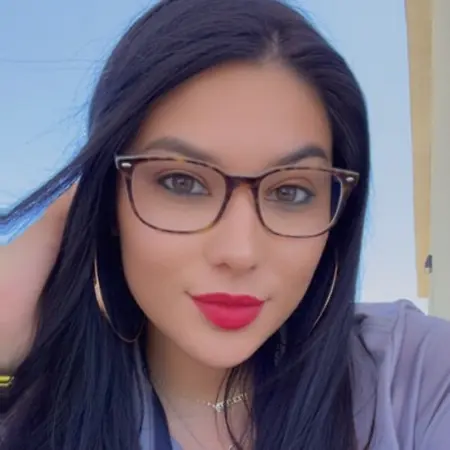 Kaitlyn Hanna, Store Manager on Influential Women