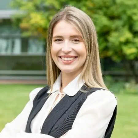 Ana Elena Rubino, Senior Advisor Product Marketing Strategy on Influential Women