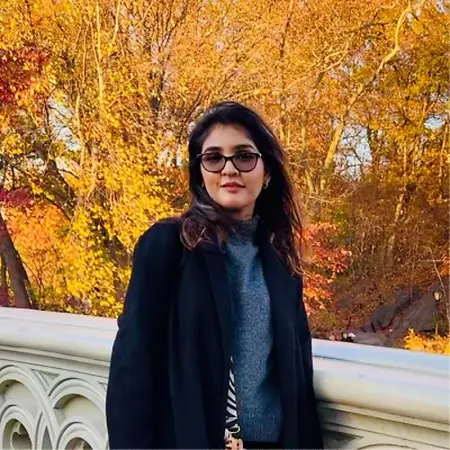 Usra Javed, Digital Marketing Specialist on Influential Women