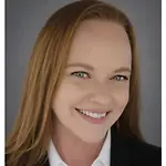 Elizabeth Umshler, Enterprise Servicing Manager - Global Strategic Accounts on Influential Women