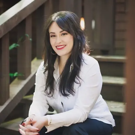Julianna Somaini, Business Development on Influential Women