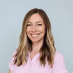 Danielle Dinville, Founder, Friday Afternoons Co. / Sr. Marketing Content Strategist on Influential Women