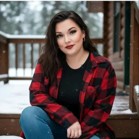 Lissa LeLux, Service Manager on Influential Women