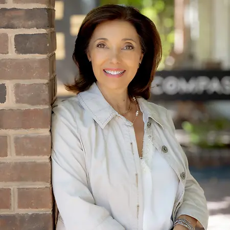COCO PALOMEQUE, Global Real Estate Adviser on Influential Women
