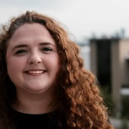 Elizabeth Pecora, Customer Support Representative on Influential Women