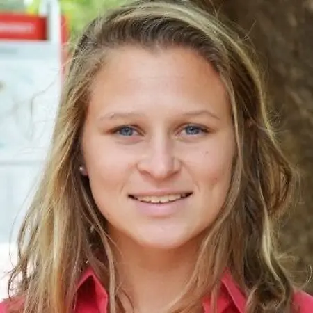 Amanda Farnsworth, Energy Transformation Consultant on Influential Women