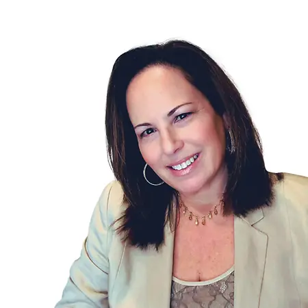 Wendy Santana, Community Manager Development, Western Region on Influential Women