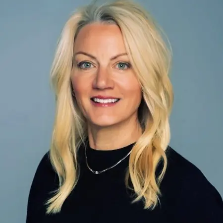 Amanda Nardozzi, Executive Director on Influential Women