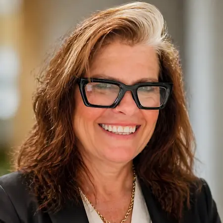 Evelyn Mekosh, Senior Divisional Manager/SE, NE, Mid Atlantic on Influential Women