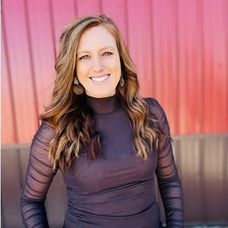 lacey thoele, Supply Chain Manager on Influential Women