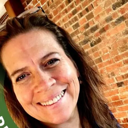 Karie Hansen, Assistant on Influential Women