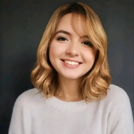 Emily Long, Senior Trial Paralegal (Business Litigation) on Influential Women