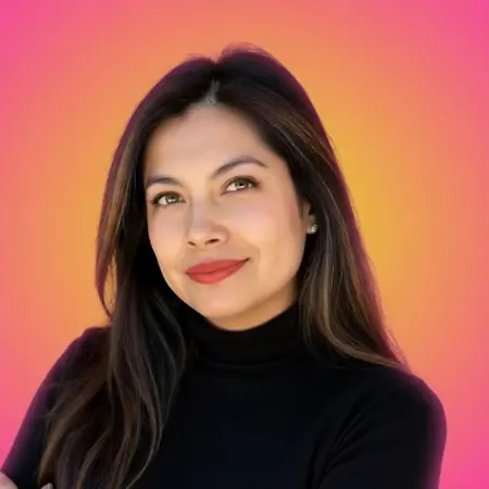 Alix Gallardo, Co-founder and CPO at Zydeer on Influential Women