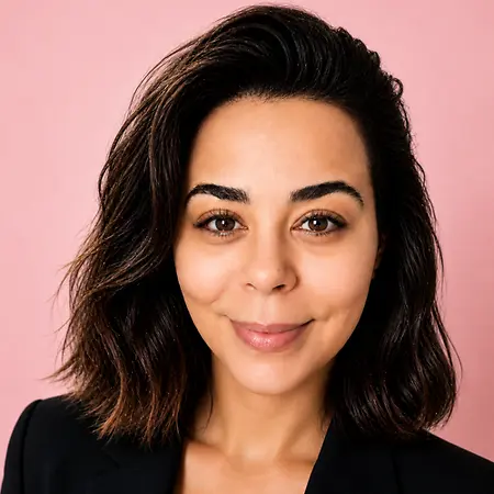 Ilhem, Lee K, Senior Portfolio Manager & Excutive assistant on Influential Women