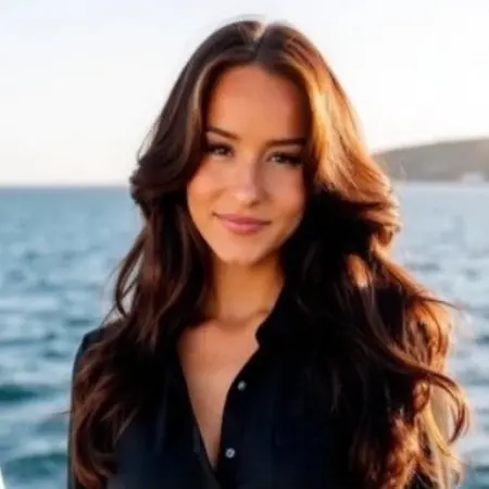 Rachel Hague, Host of Hard Knocks Business on Influential Women