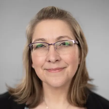 Stephanie Sawicki, Director Detroit Walk to End Alzheimer's on Influential Women